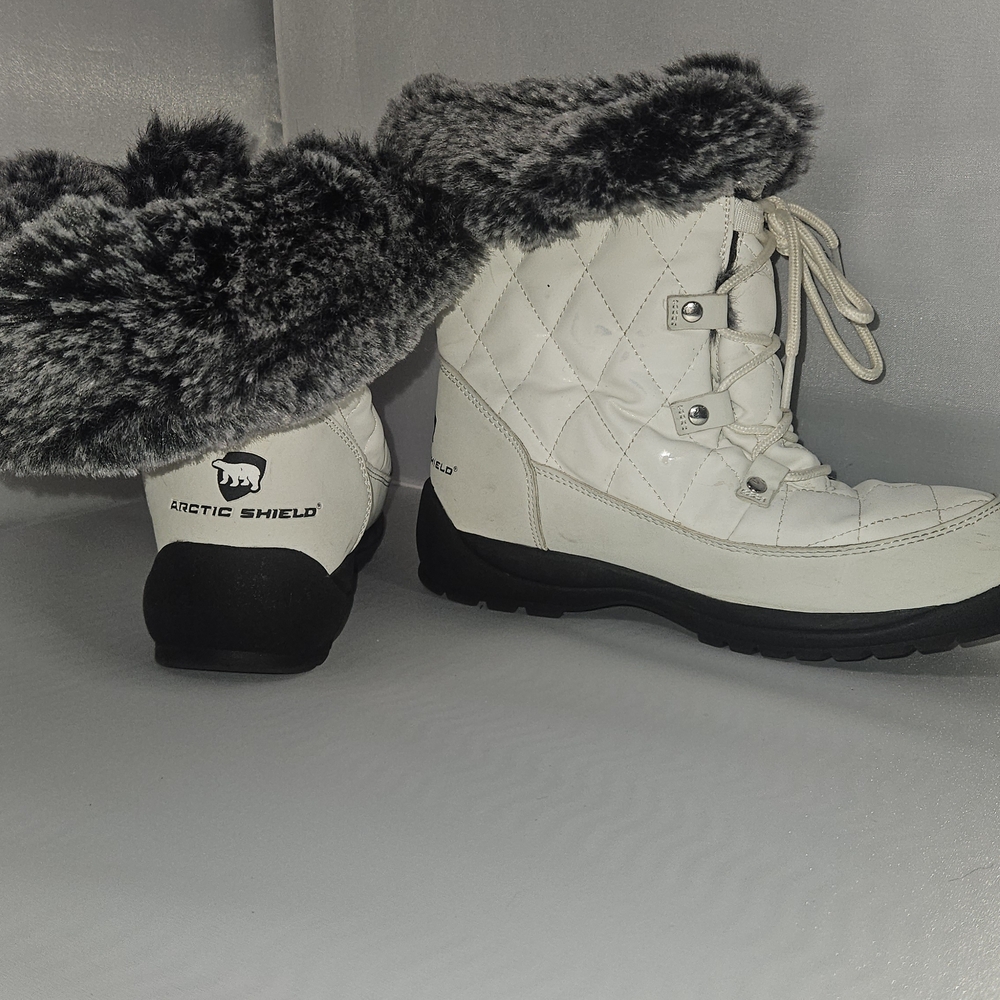 Women's Quilted White Winter Boots
